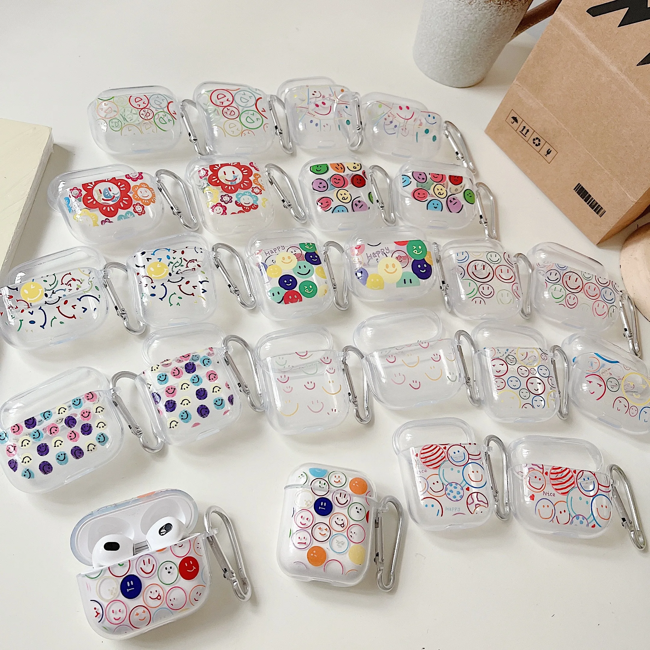 

Soft Silicone Smiley Clear Earphone Case For AirPods 1 2 Pro Case For Airpods 3 Transparent Bluetooth Charging Box With Keyring