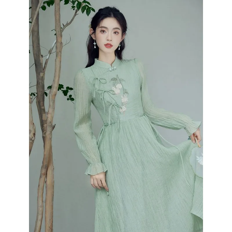 Женское китайское платье Cheongsam с воротником-стойкой и длинными рукавами зеленое