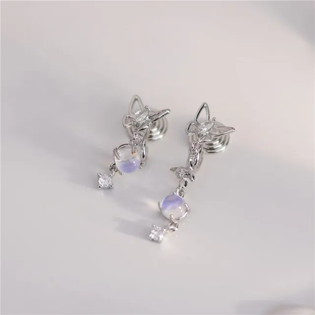 Серьга для хеликса с лунным камнем
