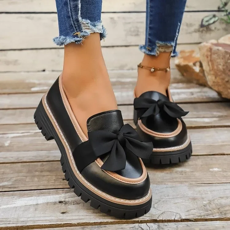Фото Женские лоферы на толстой подошве с бантом, новинка весны и осени 2025, маленькие кожаные туфли в один шаг, одиночные туфли в британском стиле. №5