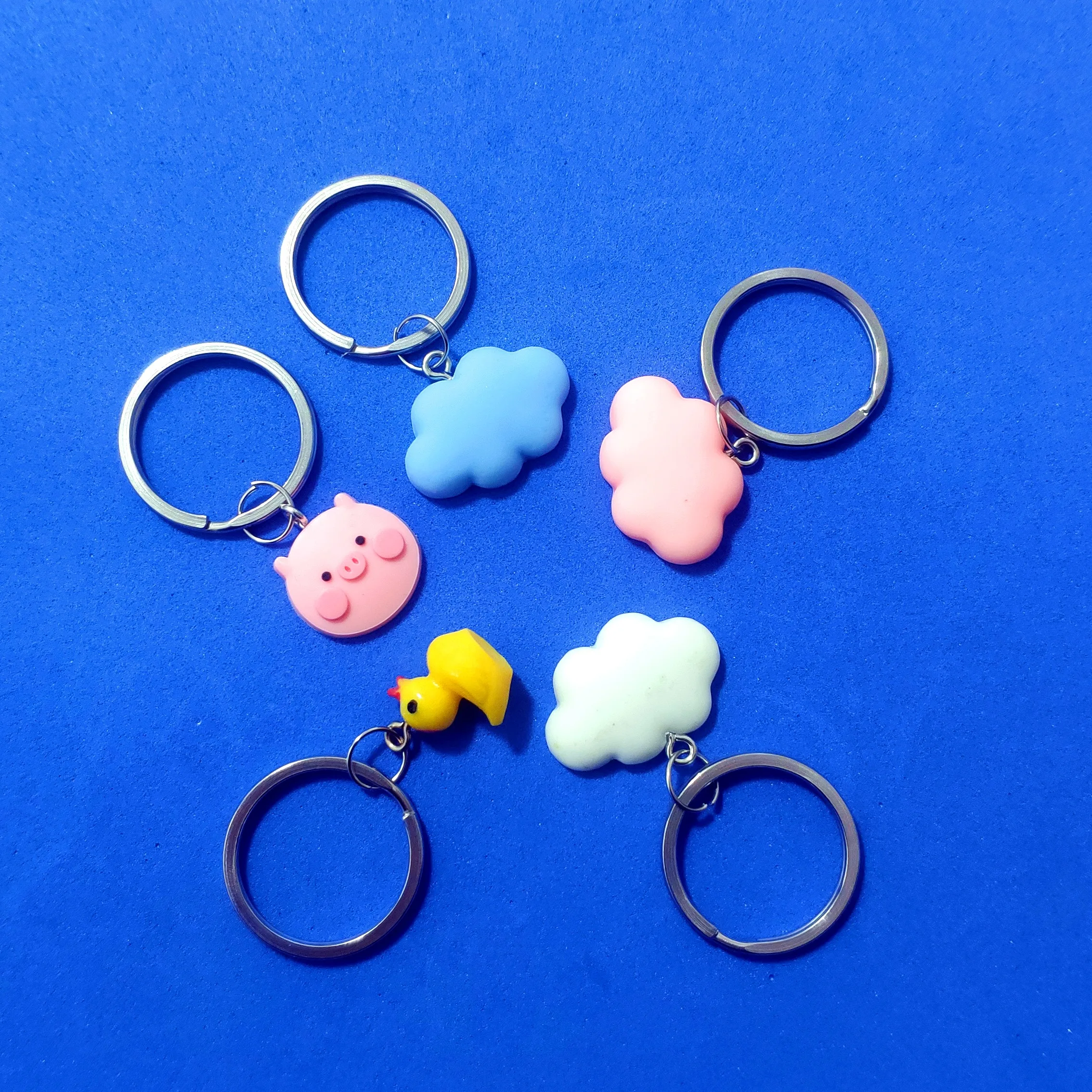 

Lovely Keys Holder Stainless Steel Couple Gift Cartoon Cute Cloud Pig Duck Silicone Best Friend Keyring Ornaments Keychain Car