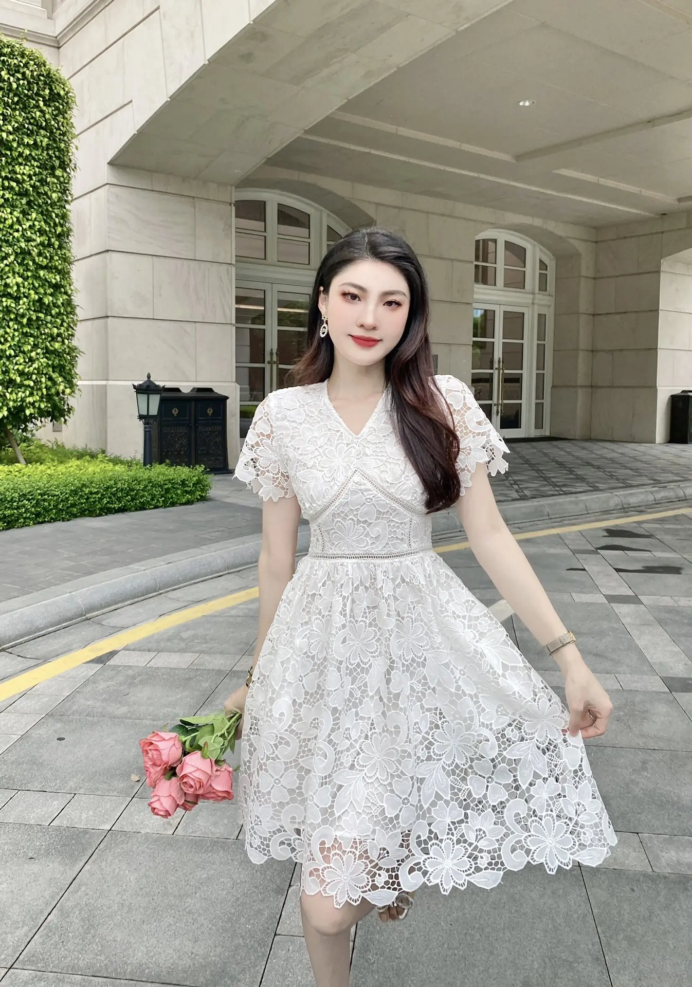 

2023 spring and summer women's clothing fashion new V-neck Dress 0526