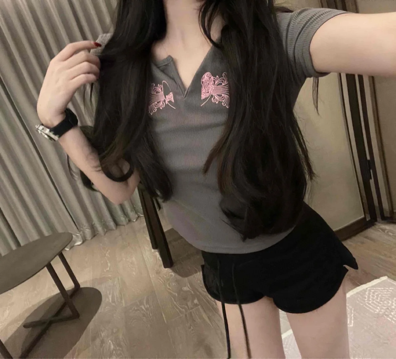 

Women's Short-sleeved T-shirt 2022 Summer New Fashion Sexy Slim Fit Slim V-neck Bottoming Top