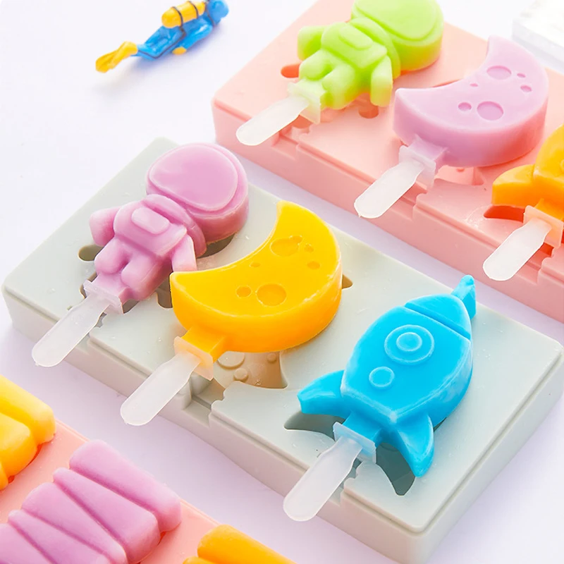 

Silicone Ice Cream Mold DIY Cartoon Animal Fruit Popsicle Moulds With Lid And Stick Cube Tray Maker Kitchen Tools Accessories
