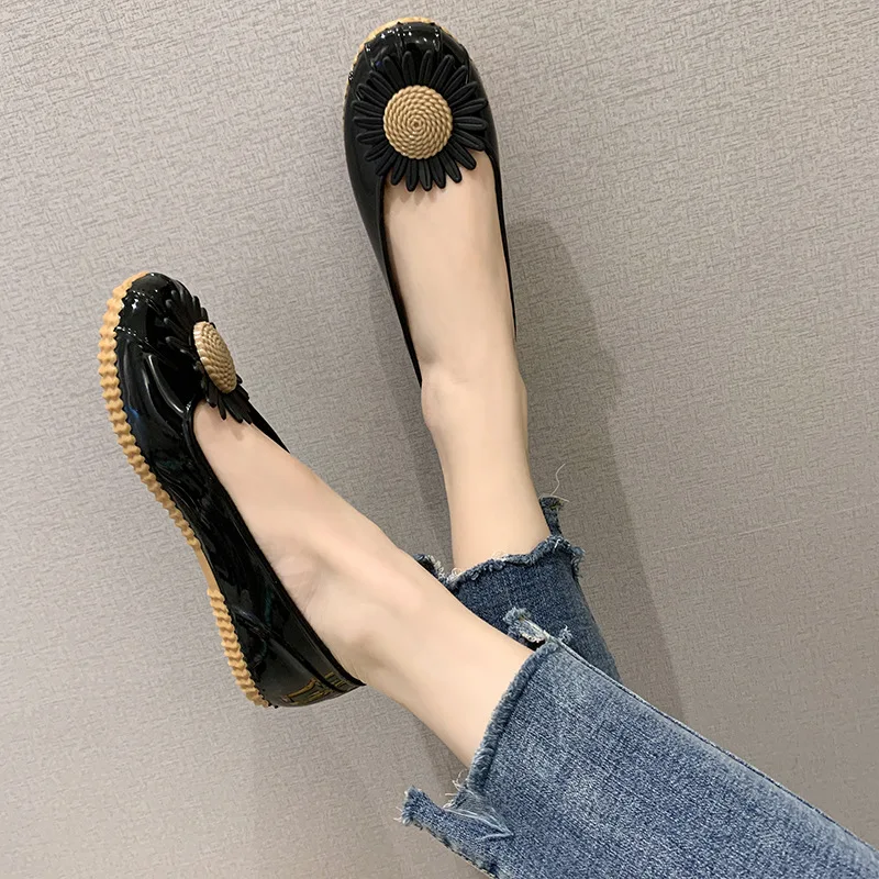 Women Flats Fashion Lightness New Design Flat Shoes Casual Colorful PVC Waterproof Shoes Flower Soft Vacation Women galoshes