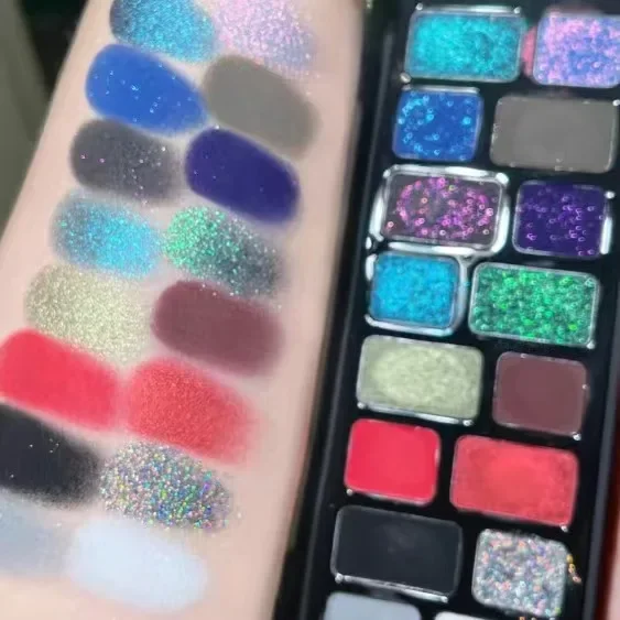 Qianyan Freya86 мерцающие тени для век