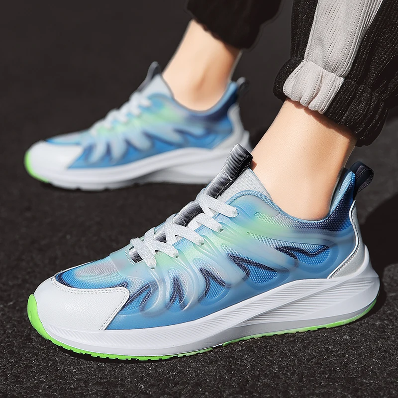 Spring Summer Fashion Reflective Men's Running Sneakers Comfortable Mesh Chunky Sneakers Men Trainers Outdoor Athletic Shoes Men