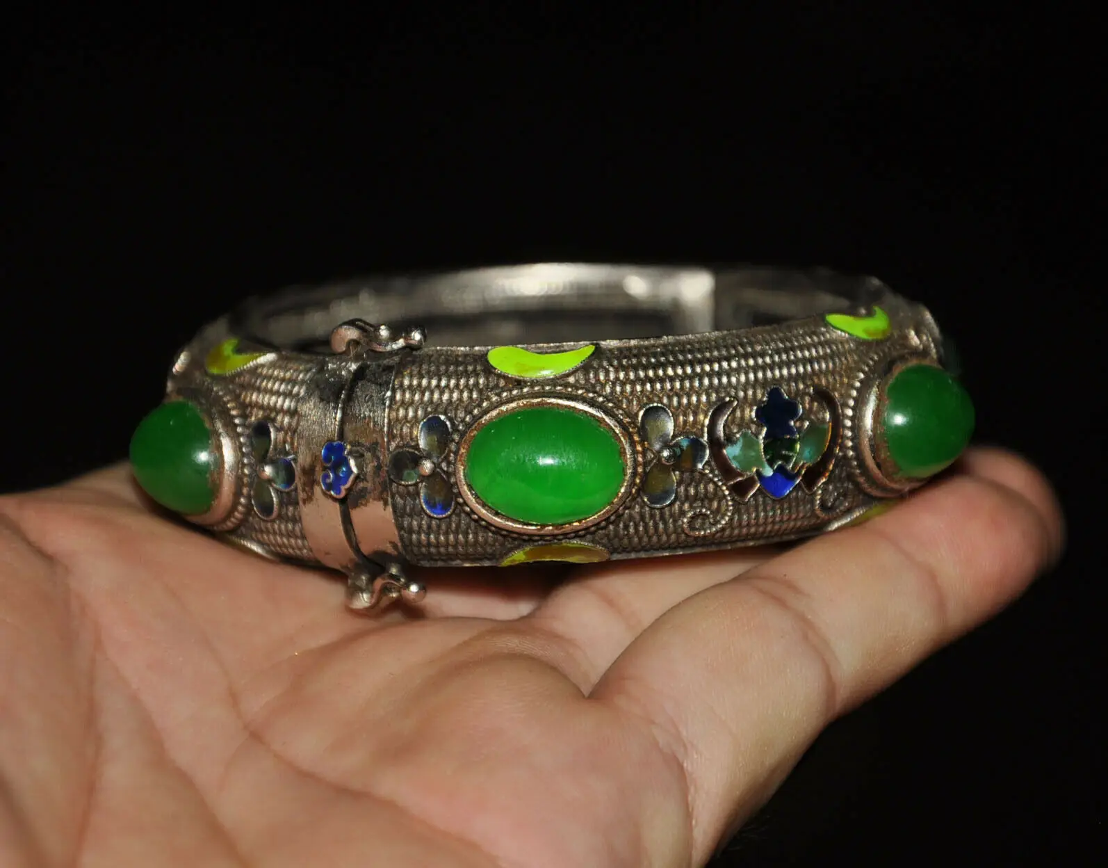 

Chinese dynasty palace silver Cloisonne inlay Green Jade Gem Bracelet hand chain