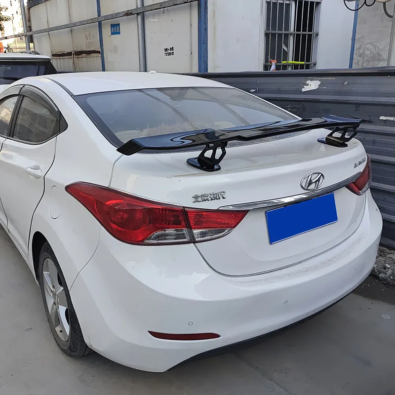 Обычные двигатели неперфорированные задние крылья модификация двух трех