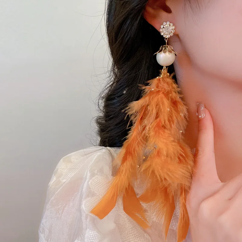 

Autumn Winter Earing for Women Feather Beads Tassel Chain Pearl Crystal Rhinestone Earrings Silver Needle Boho Feather Earrings