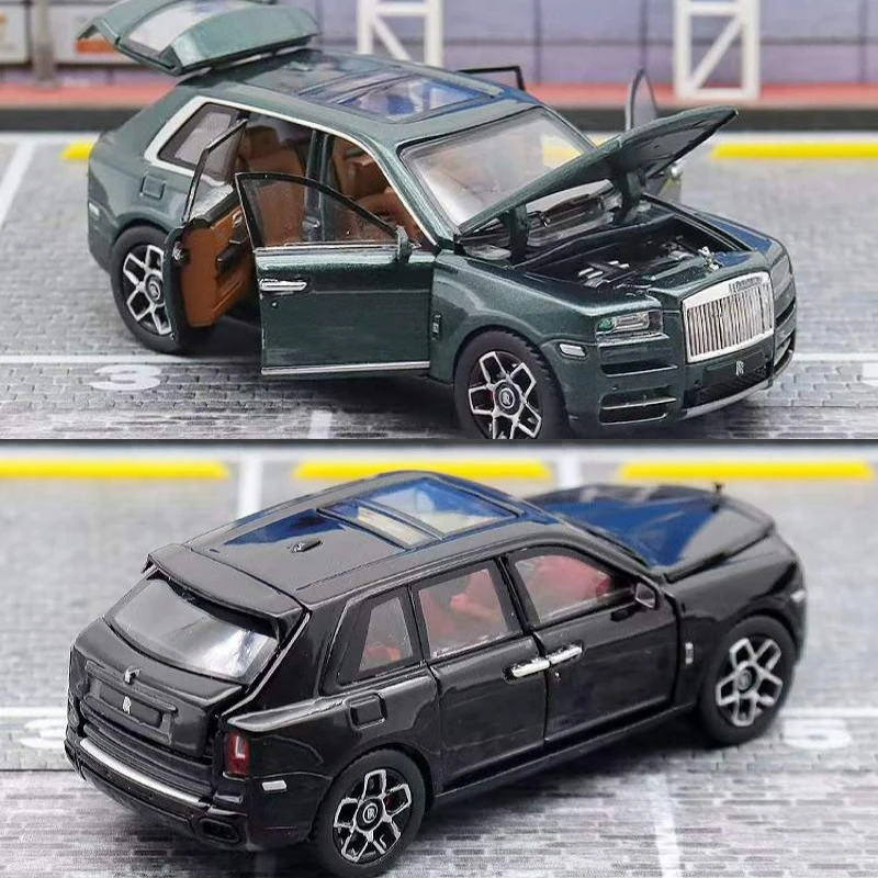 

(Pre-Order) DCM 1:64 Cullinan Black Bagde Black / Green limited299 Diecast Model Car