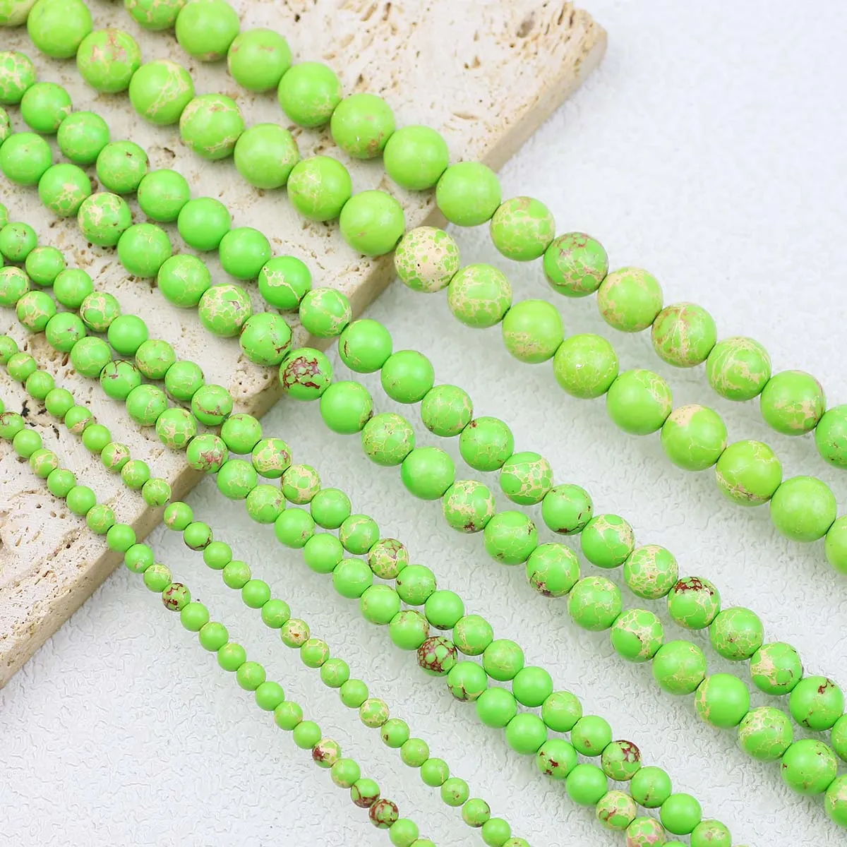 Круглые синтетические фруктово-зеленые императорские сосновые камни свободные