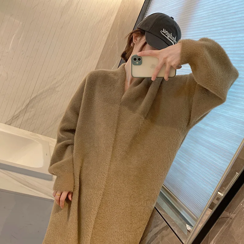 Lazy Wind Khaki Knit Sweater Cardigan Women's Early Autumn 2022 New Korean Version of The Temperament Loose Long Coat.