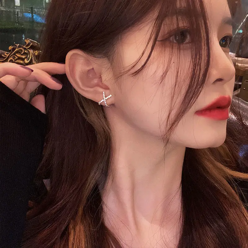 

New Design Irregular U-shaped Earrings for Women Dainty Zircon Earring Girls Birthday Party Wedding Fashion Jewelry Gift