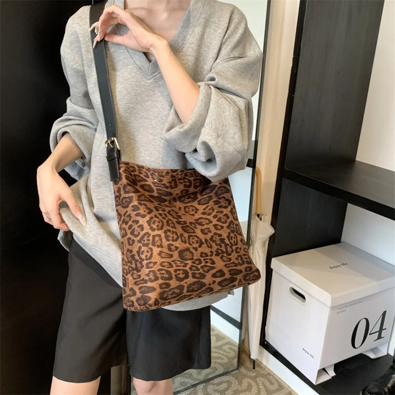 Женская сумка-тоут с леопардовым принтом в стиле ретро 2025 г. регулируемые лямки