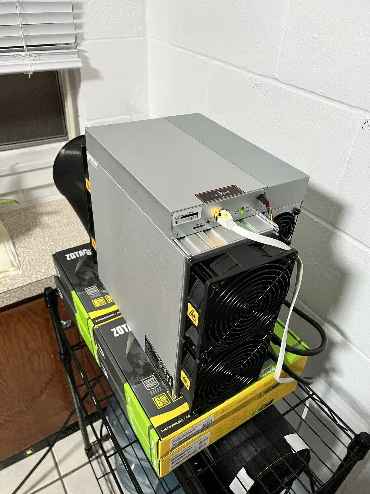 

Antminer L7 9300M