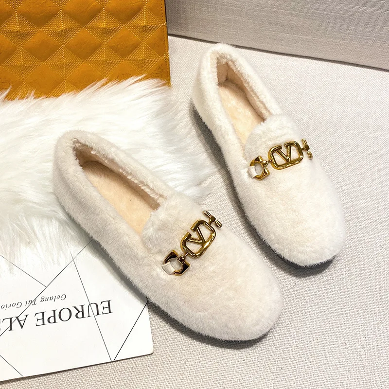 

Women's Plush Shoes Autumn Winter Outdoor New Fashion Brand Metal Buckle Design Slip-on Warm Snow Boots Large Size 41-43 Flats