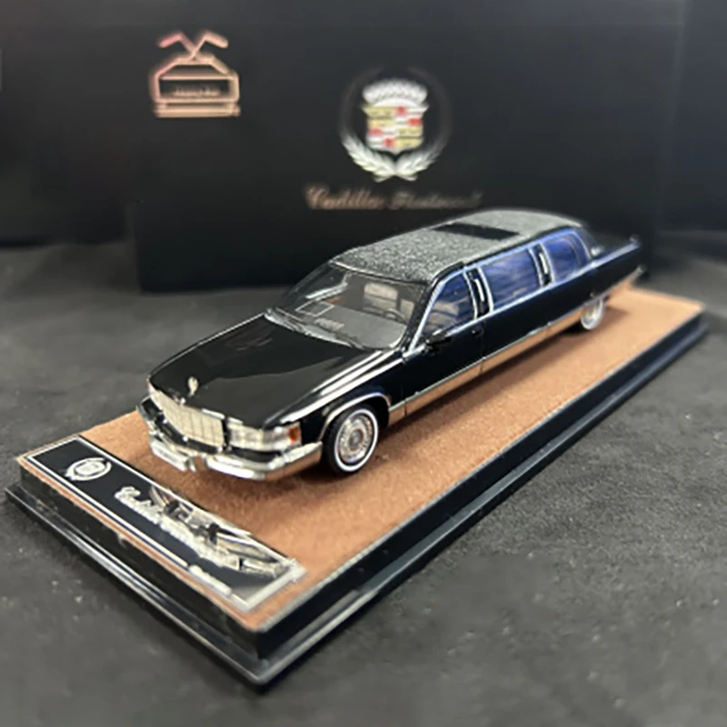 Литая модель машинки Cadillac Fleetwood в масштабе 1/64 игрушки для мальчиков подарок
