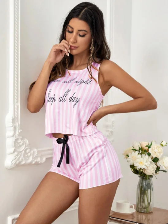 Slogan Graphic Striped Top & Knot Front Shorts Pajamas  Set  Fashion Two-piece Nightdress Home Clothing Set