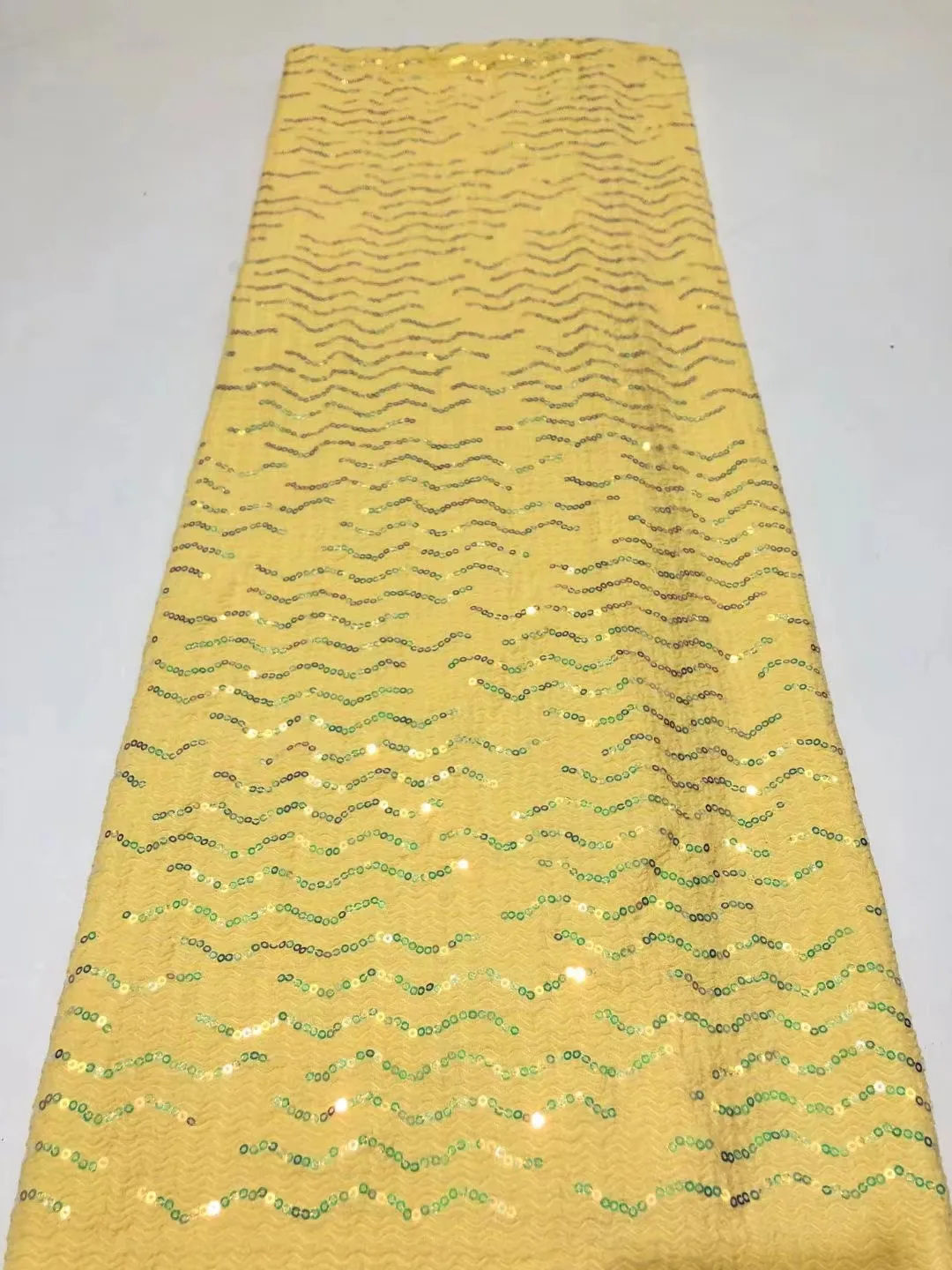 

Африканская вышитая бисером кружевная ткань в нигерийском стиле 2022 Высококачественная французская Тюлевая кружевная ткань для женщин жел...