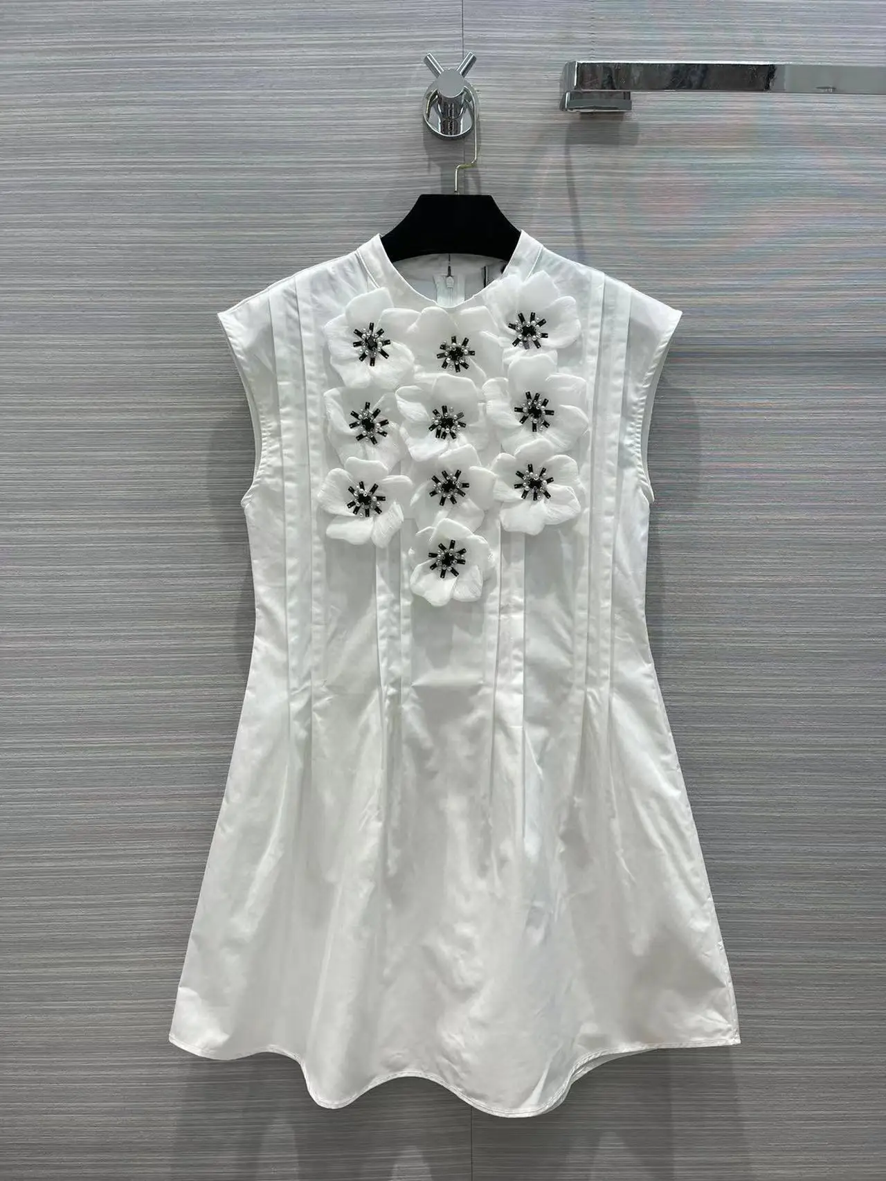 

Fyion Women's Spring Summer Dress 2022 Runway Fashion Sleeveless Appliques White Mini Dress Party
