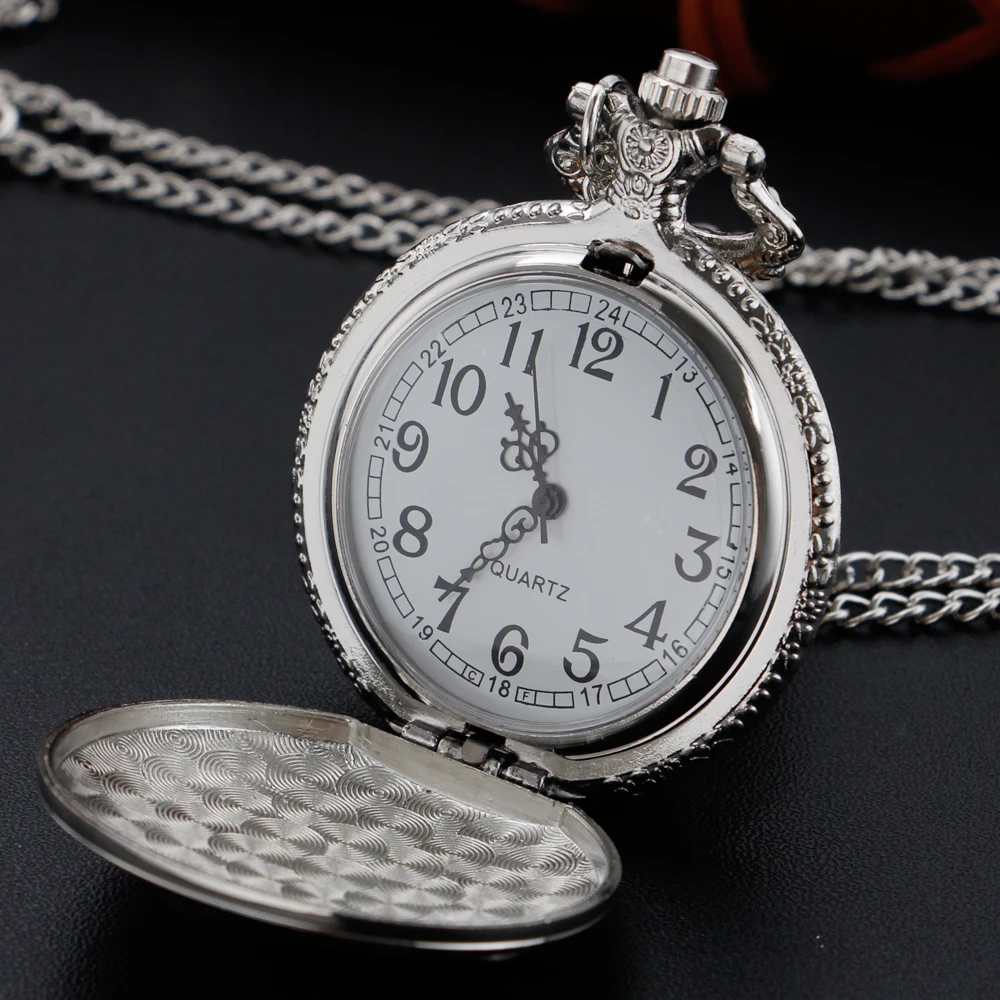 Рисунок 3 - Часы наручные в стиле ретро с эмблемой СССР