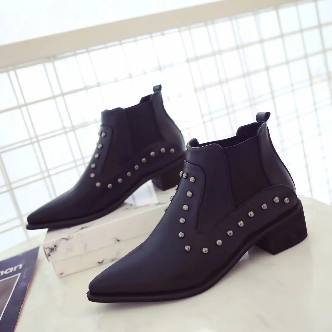 

Nice Pop Leather Rivets Booties Buckle Straps Thick Heel Black Ankle Boots Studded Decorated Motorcycle Woman Boots gbh67
