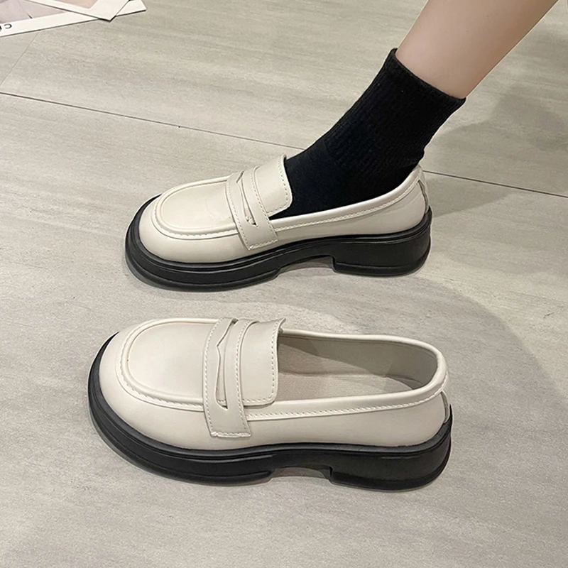 

British Style Summer Shoes Ladies Round Toe Shallow Mouth Clogs Platform Female Footwear Autumn Oxfords Women's Loafers With Fur