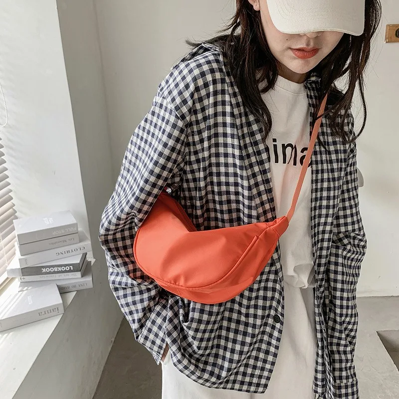 

Casual Half Moon Belt Bag Hobos Crossbody Bag for Women Designer Shoulder Bags Female Fanny Packs Tote Travel Shopper Bag