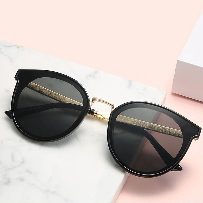 

New Fashion Cat Eye Sunglasses Woman Luxury Bee Sun Glasses Female Brand Designer Metal Gradient Mirror Vintage Oculos De Sol