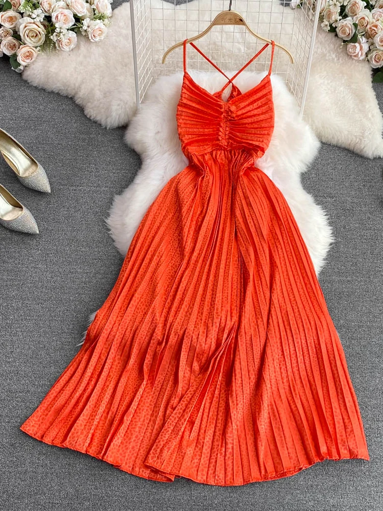 

Women Sexy V-neck Backless Slim Spaghetti Straps A-Line Dress 2022 Loose Leisure Holiday Beach Large Swing Pleated Long Dresses