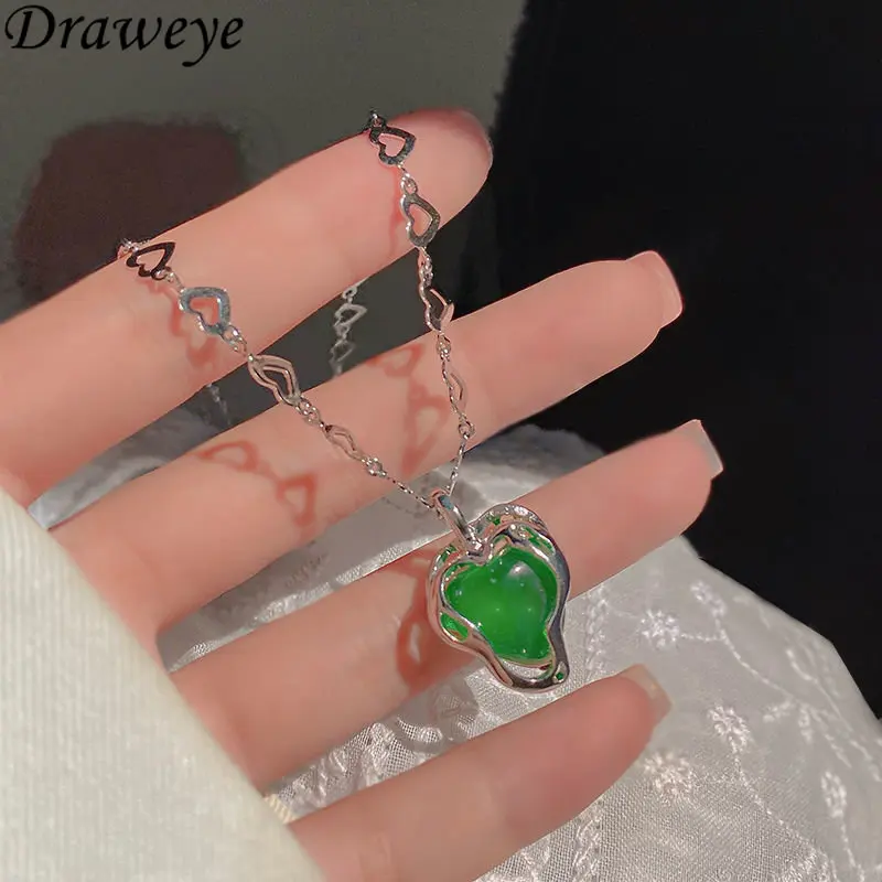 

Draweye Green Jewelry for Women Geometric Y2k Korean Fashion Hot Vintage Pendant Necklaces Hiphop Heart Collares Para Mujer