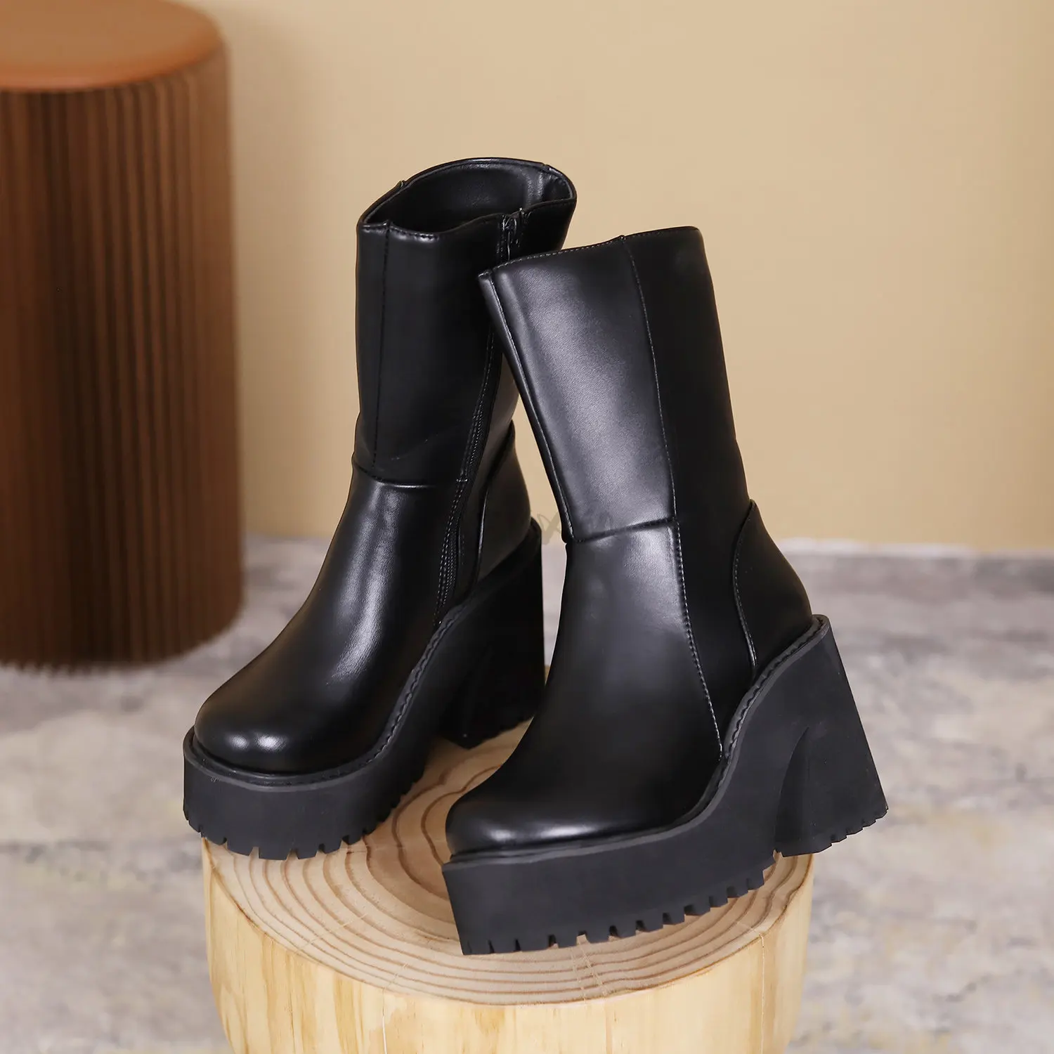 

Женские ботинки на платформе, большие размеры 35-43