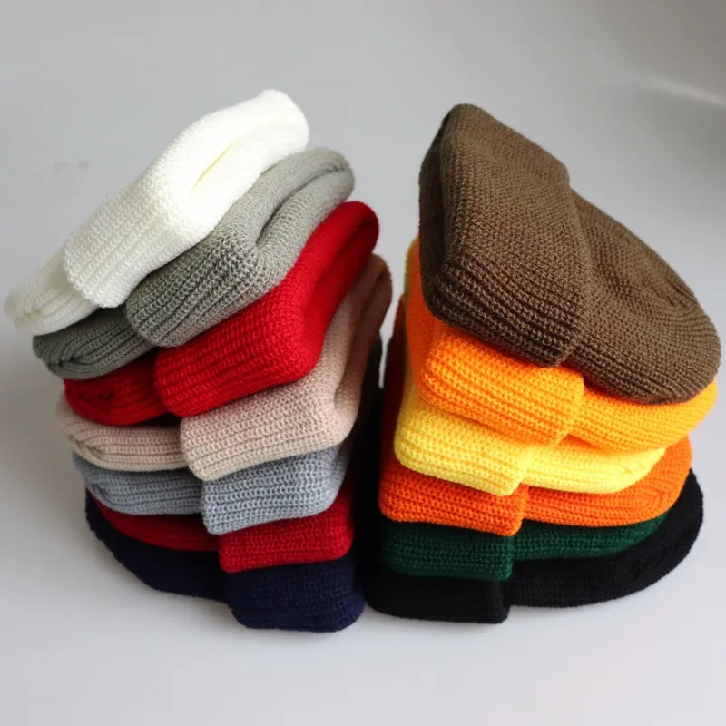 

Winter Men's and Women's Solid Color Fashionable Hexagonal Melon Skin Knitted Hat Hip Hop Pullover Ski Hat Wool Hat