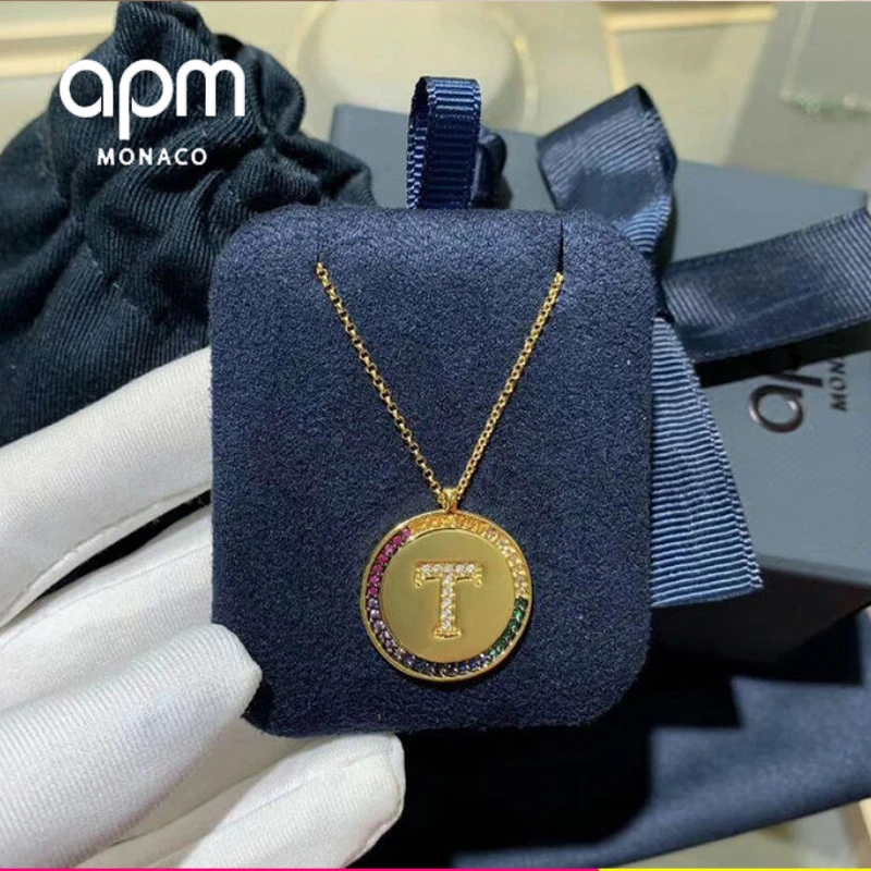 

APM Monaco Ladies Exclusive Letter Luxury Necklace Rainbow Diamond Shiny Premium Pendant Party Party Necklace Girlfriend Gift