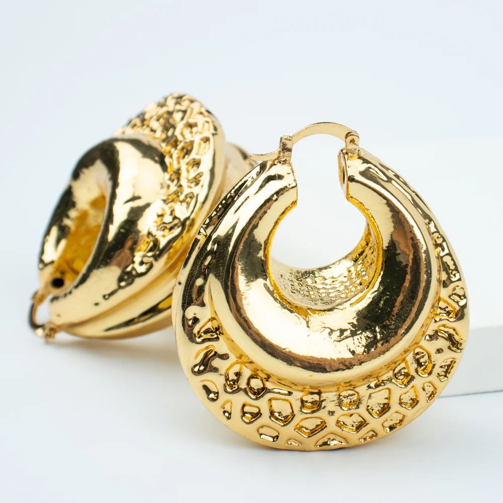 

Women Drop Earrings Gold Planted Fashion Brass Twist Round Earring for Girls Women Gold Earrings Hoops