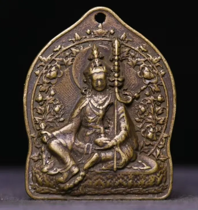 

Бронзовая статуэтка Будды Гуру Падмасамбхава