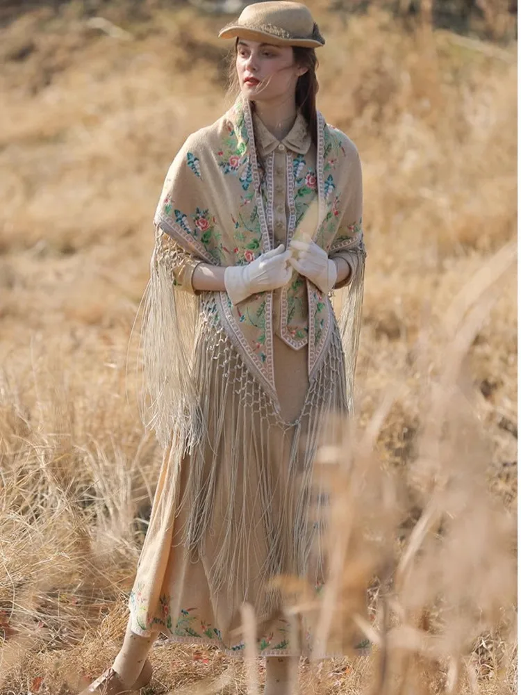 Новые весенне-осенне-зимние треугольные шали с кисточками женские элегантные