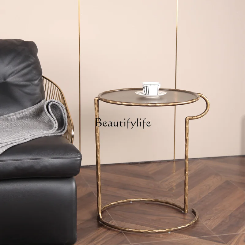 Простой угловой диван для виллы из кованого железа несколько легких роскошных