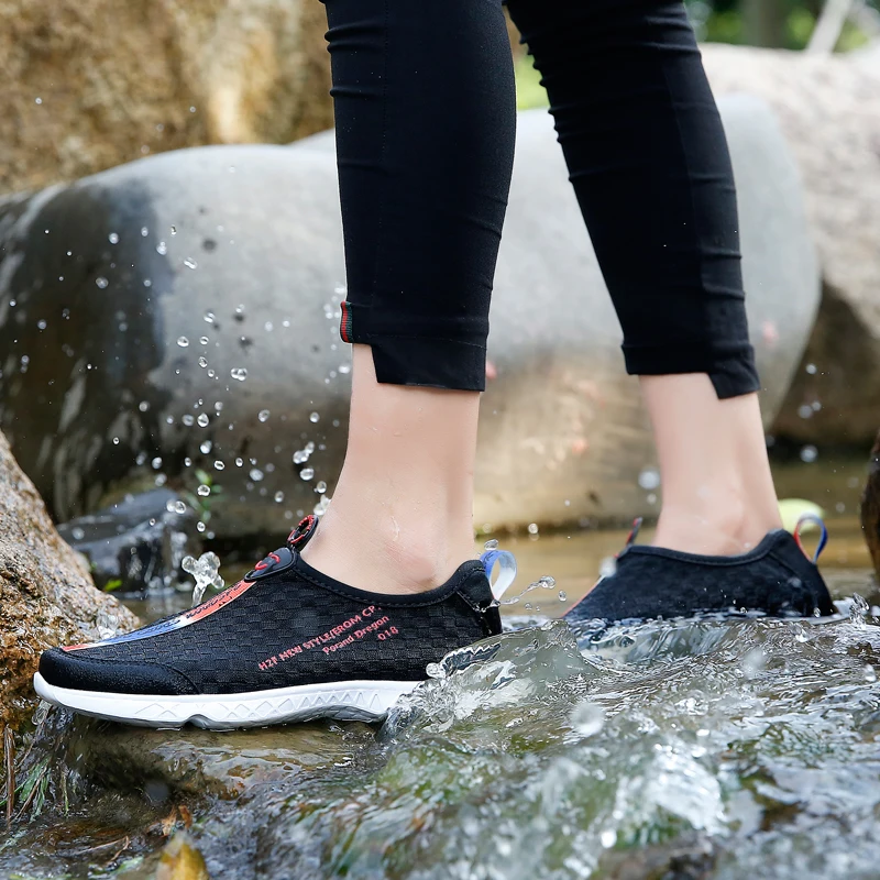 Fashion Mens Womens Casual Loafers Shoes Soft Mesh Flat Shoes Couple Walking Shoes Fast-dry Water Shoes