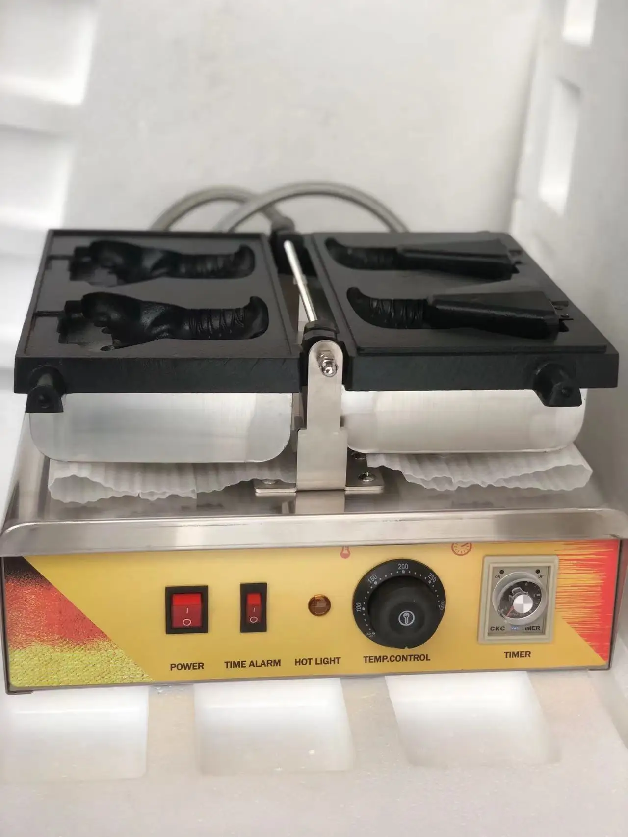 "2023 New Design Crocodile Shape Ice Cream Taiyaki Waffle Machine Open Mouth Waffles Cake Maker