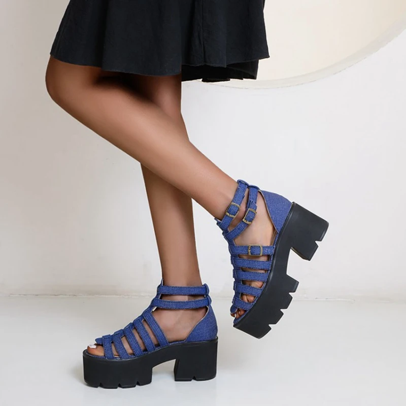 

BLXQPYT женские сандалии 2022 Модные женские сандалии с пряжкой дизайнерская Удобная джинсовая женская пляжная обувь на толстой подошве 6612