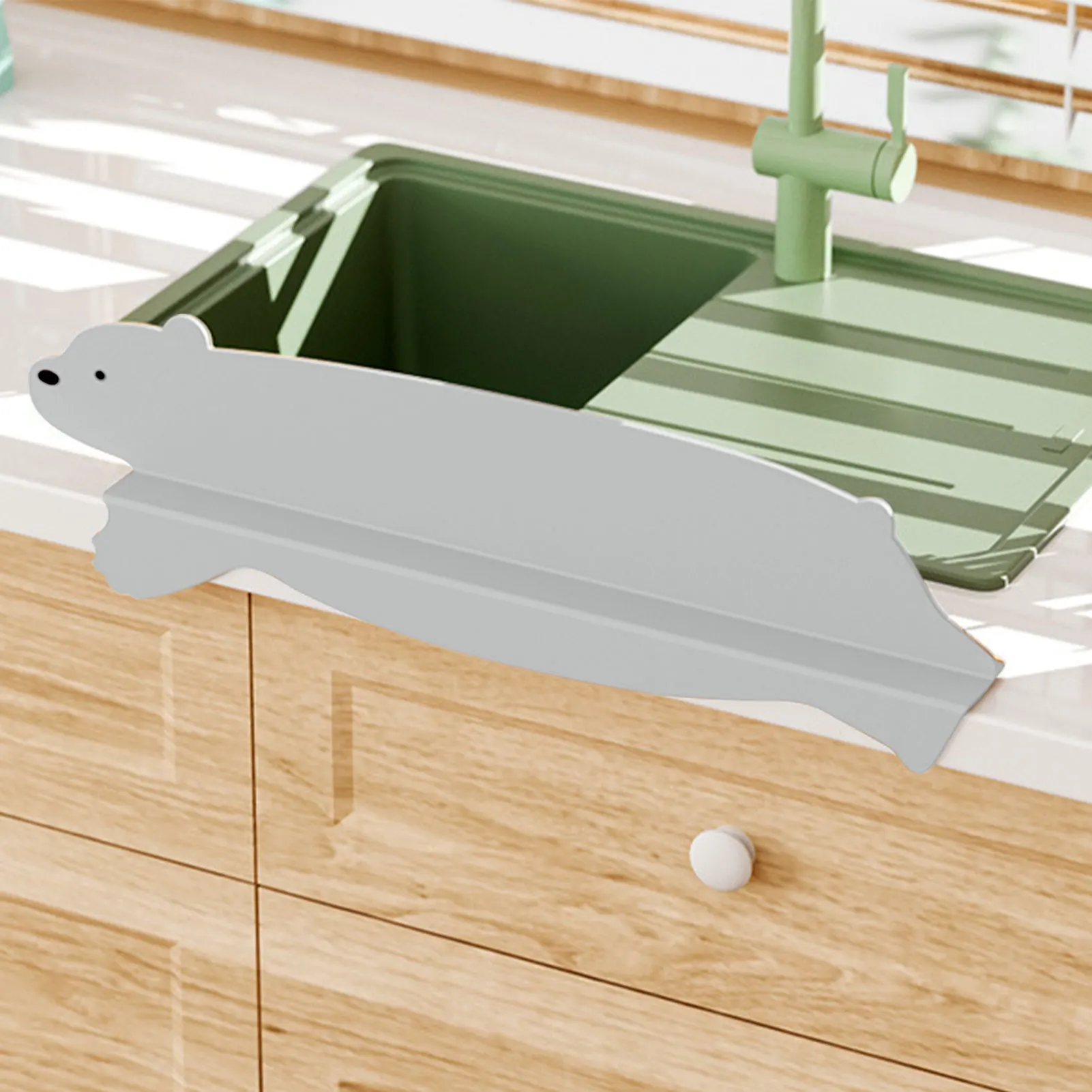 

Silicone Sink Splash Guard Bear Shape Backsplash Guard Behind Faucet Water Splash Guard With Suction Cup Base For Kitchen