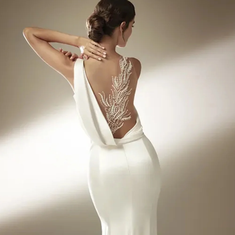 Рисунок 3 - Женское атласное платье с юбкой-годе