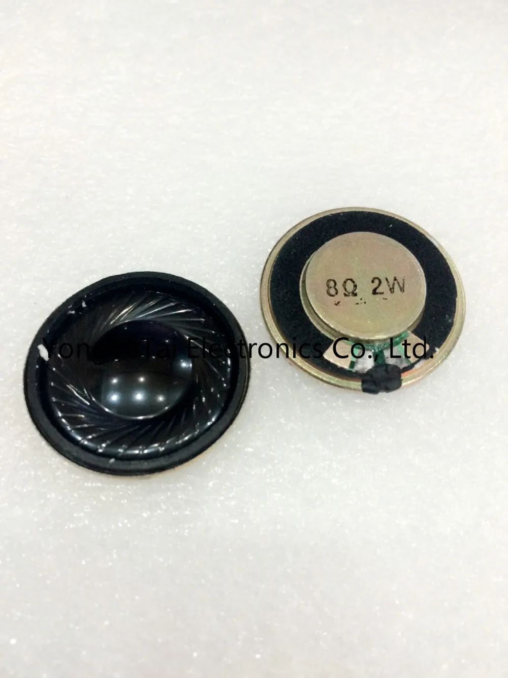 

YYT Speaker 8 ohm 2W mobile DVD EVD small speaker Speaker diameter 2.8CM thick 0.5CM