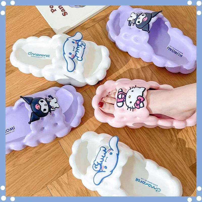Шлепанцы Sanrio с рисунком Hello Kitty Cinnamoroll Kuromi