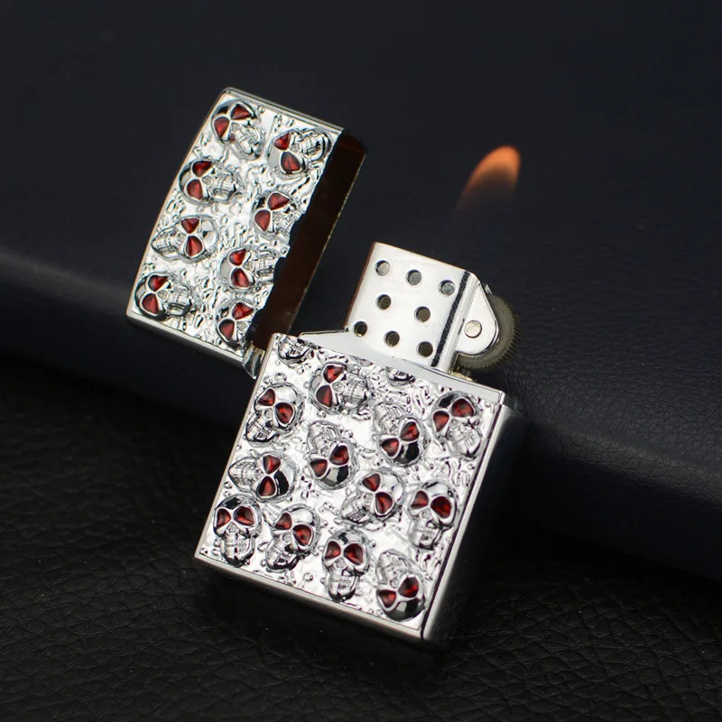 

2022 New Metal Gas Lighter Creative Skull Windproof Grinding Wheel Open Flame Lighter Men's Smoking Gift