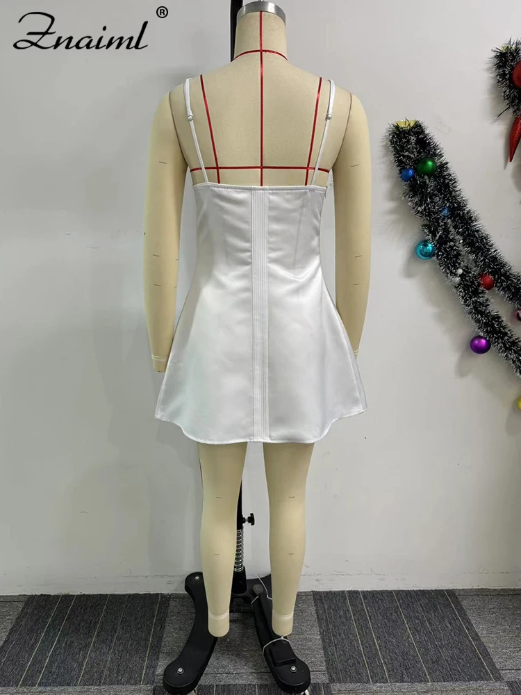 Znaiml сексуальное белое короткое платье на тонких бретельках с открытой спиной для