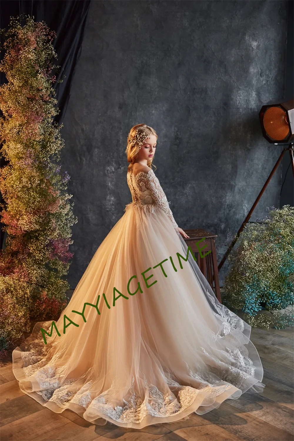 

Champagne Flower Girl Dresses For Weddings Long Sleeves Little Girls Pageant Gowns Birthday Party Prom First Communion Dresses