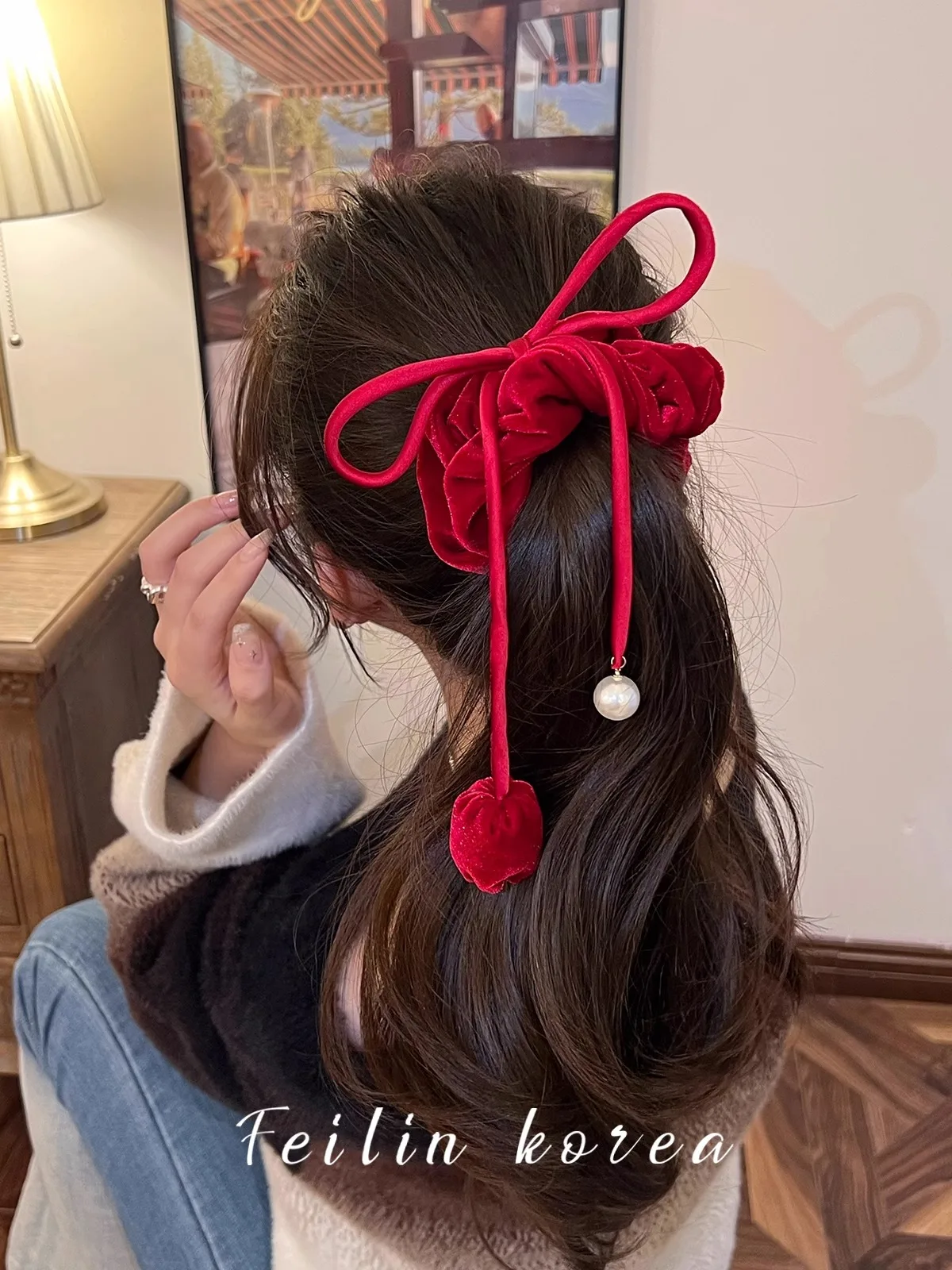 

2024 Korean Velvet Bowknot Large Bow Hair Loop Winter Headrope Premium Elastic Hair Rope Women's Low Horsetail Hair Accessories
